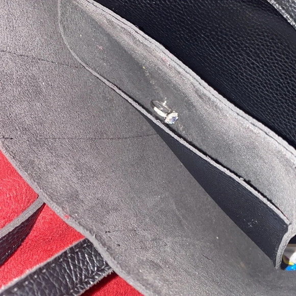 Vince Camuto Vegan Leather Tote  Messenger Bag - Picture 6 of 7